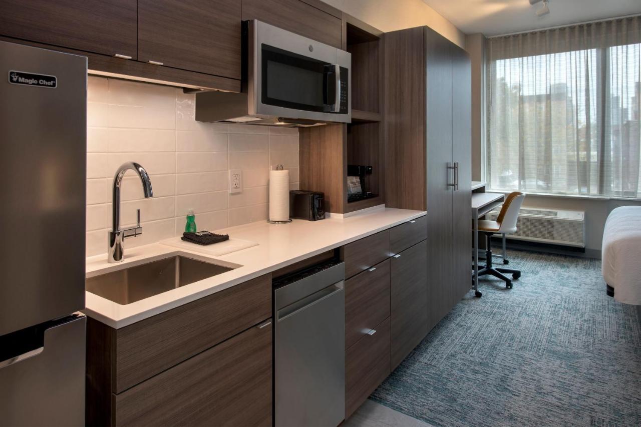 Towneplace Suites By Marriott New York Brooklyn Exterior photo