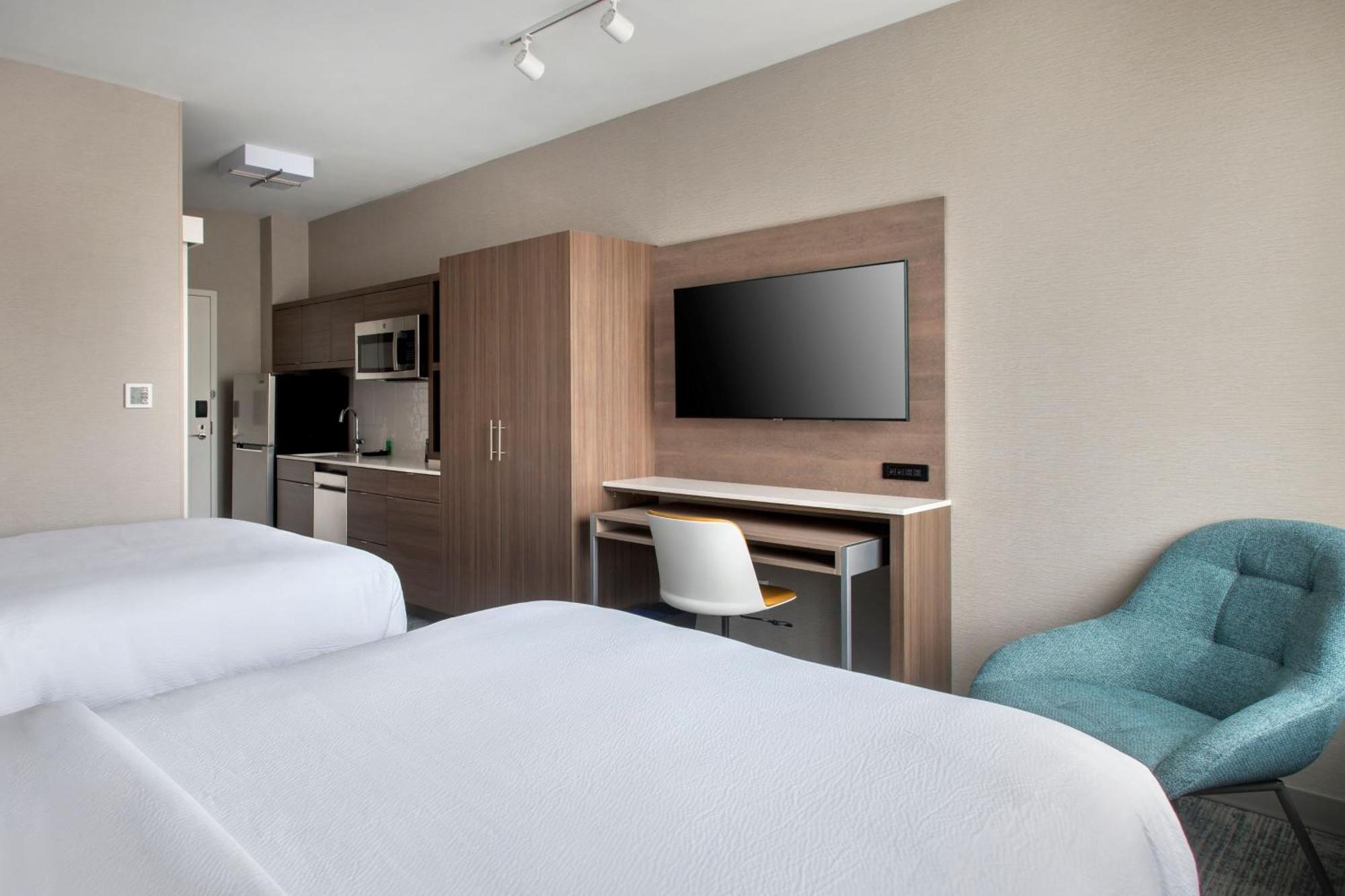 Towneplace Suites By Marriott New York Brooklyn Exterior photo